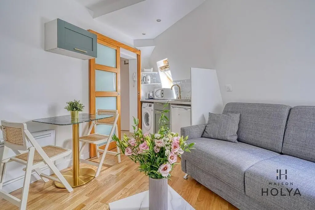 Le Mignon - Proche Haussman - 289B contacts